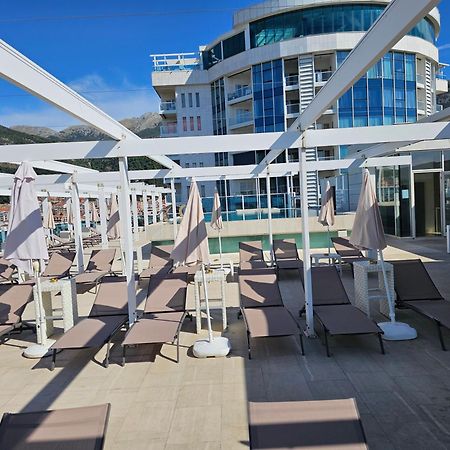 Apartments Menuet Budva Luaran gambar