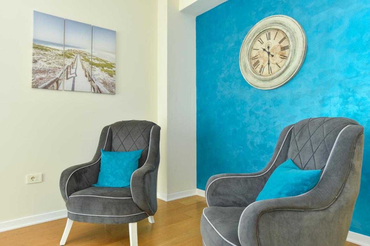 Apartments Menuet Budva Luaran gambar
