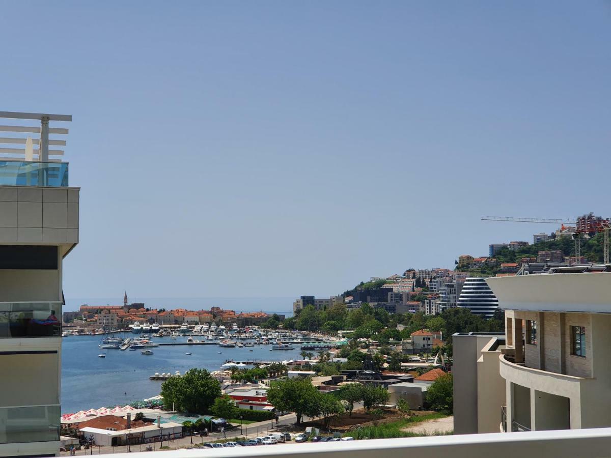 Apartments Menuet Budva Luaran gambar