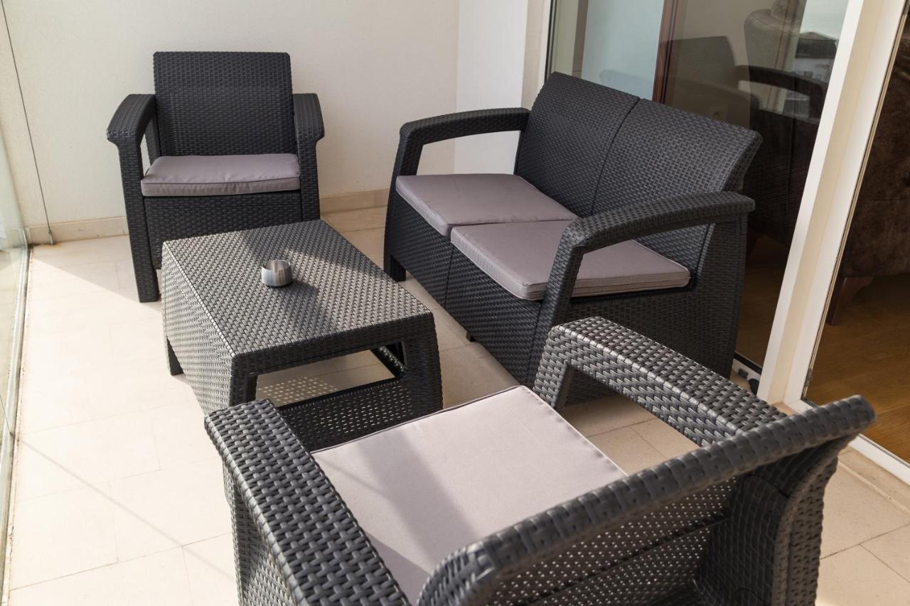 Apartments Menuet Budva Luaran gambar