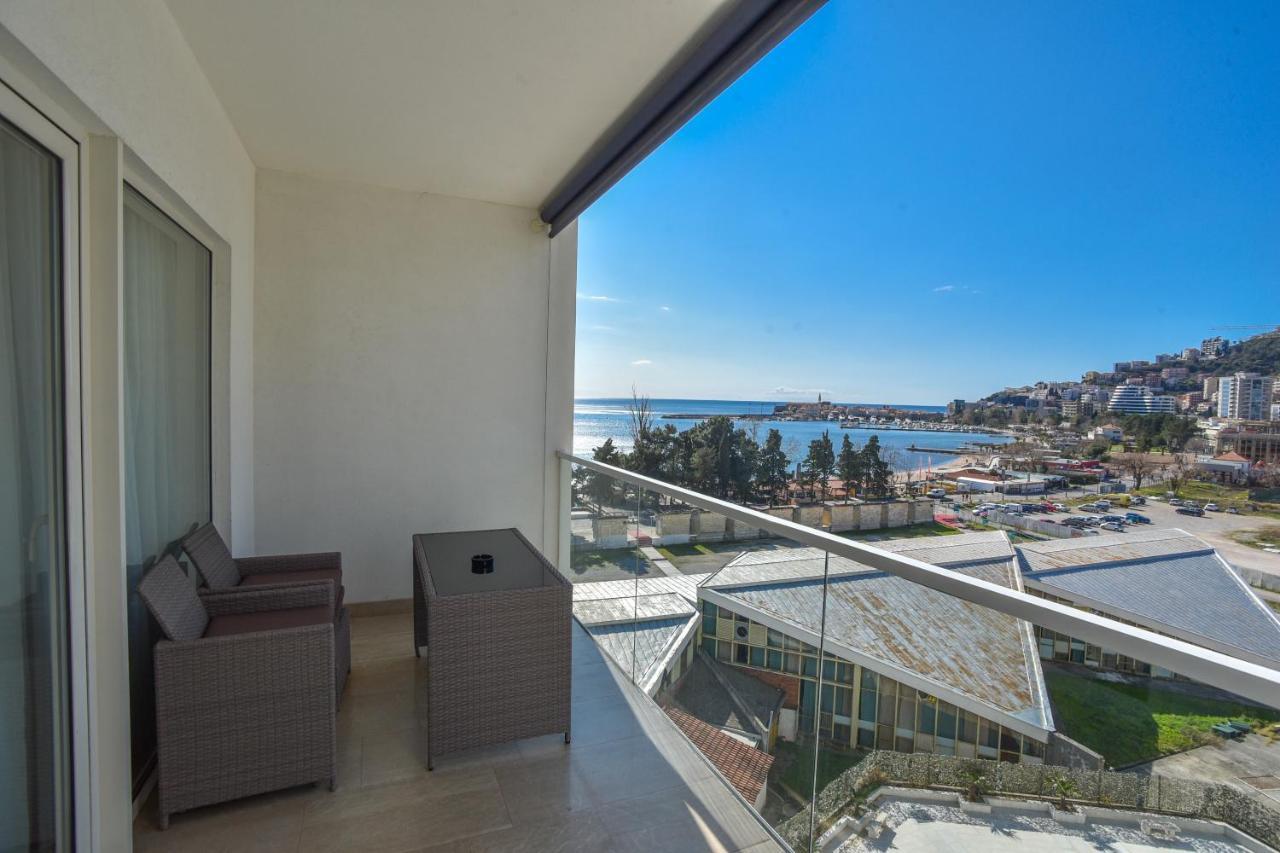 Apartments Menuet Budva Luaran gambar