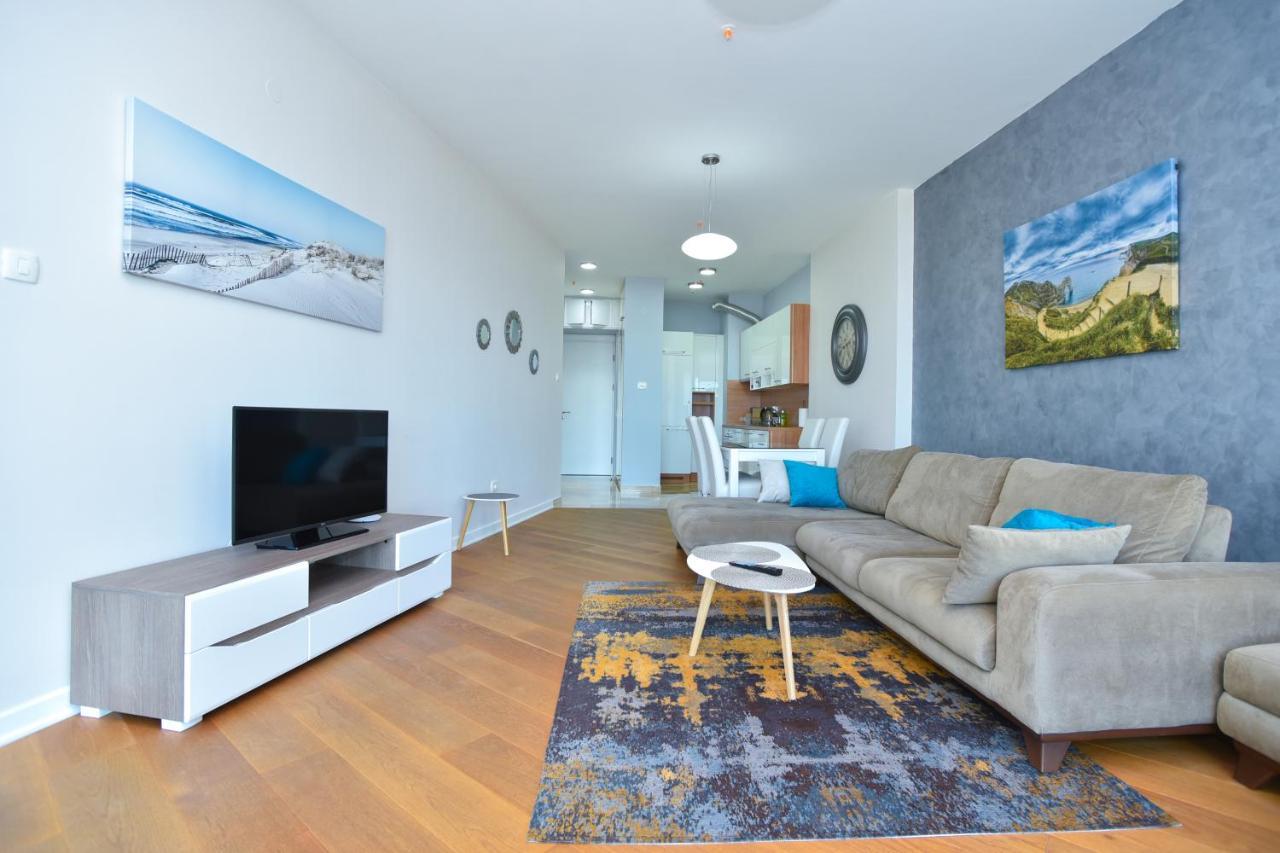 Apartments Menuet Budva Luaran gambar